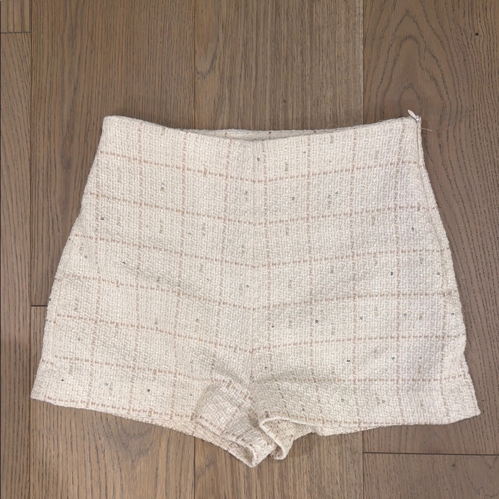 Zara Women's Cream Tweed Shorts